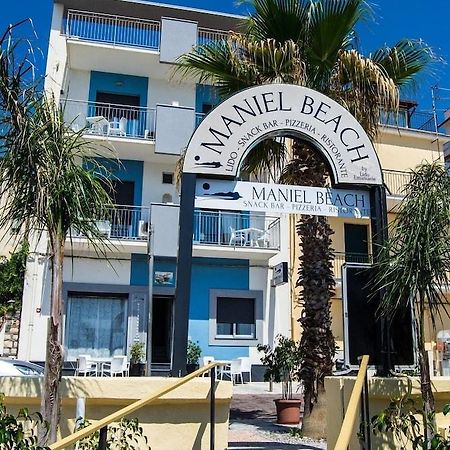 Maniel Beach Hotel レトイアンニ エクステリア 写真