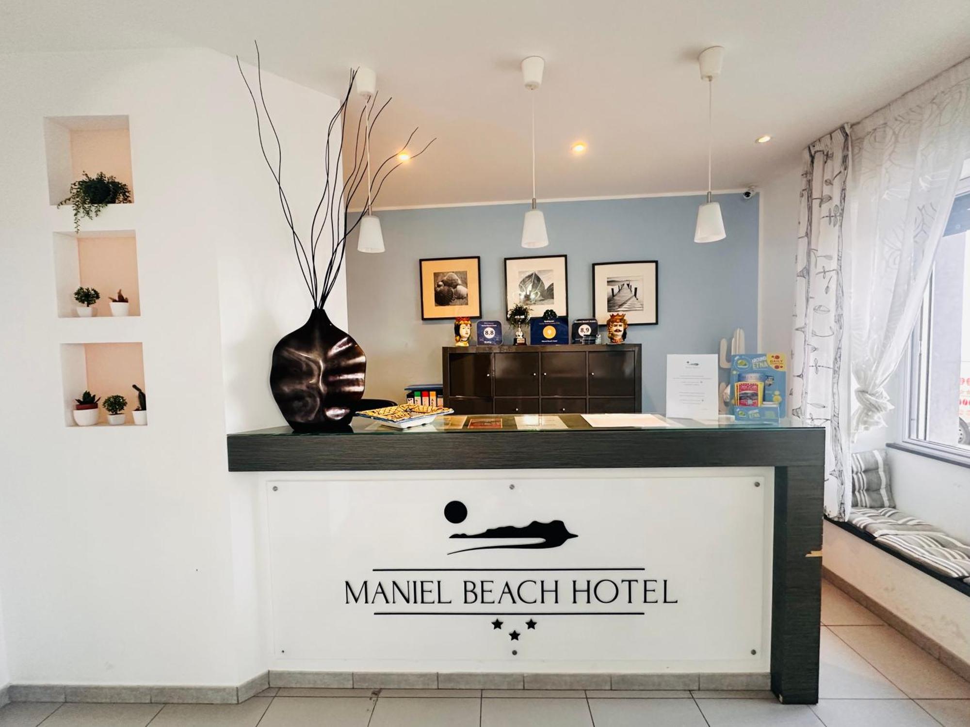 Maniel Beach Hotel レトイアンニ エクステリア 写真