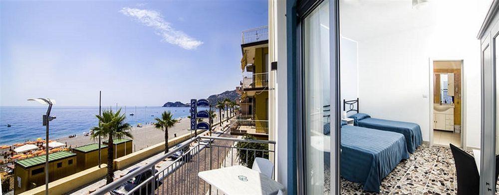 Maniel Beach Hotel レトイアンニ エクステリア 写真